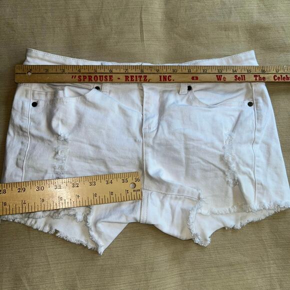 O’neill Raw Hem Distressed DENIM SHORTS white size 9 - Picture 10 of 10